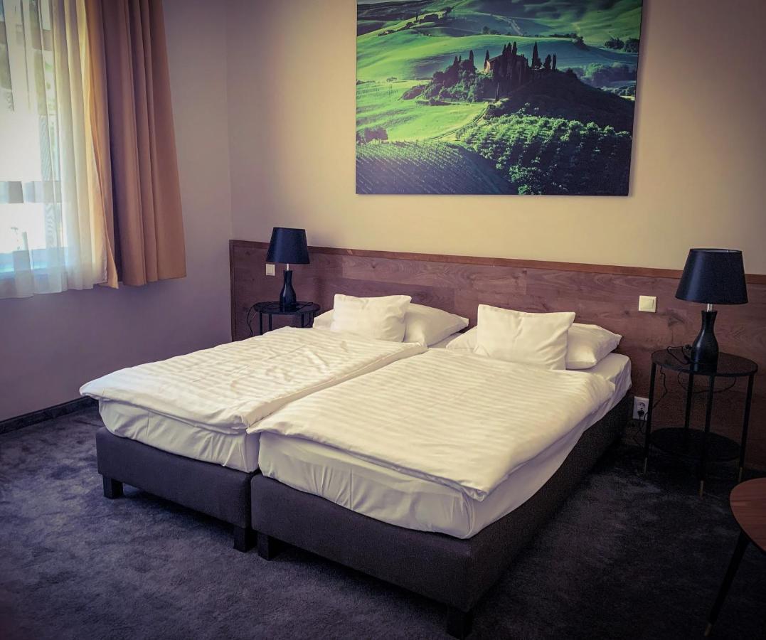 Garda Hotel Szombathely Exterior foto